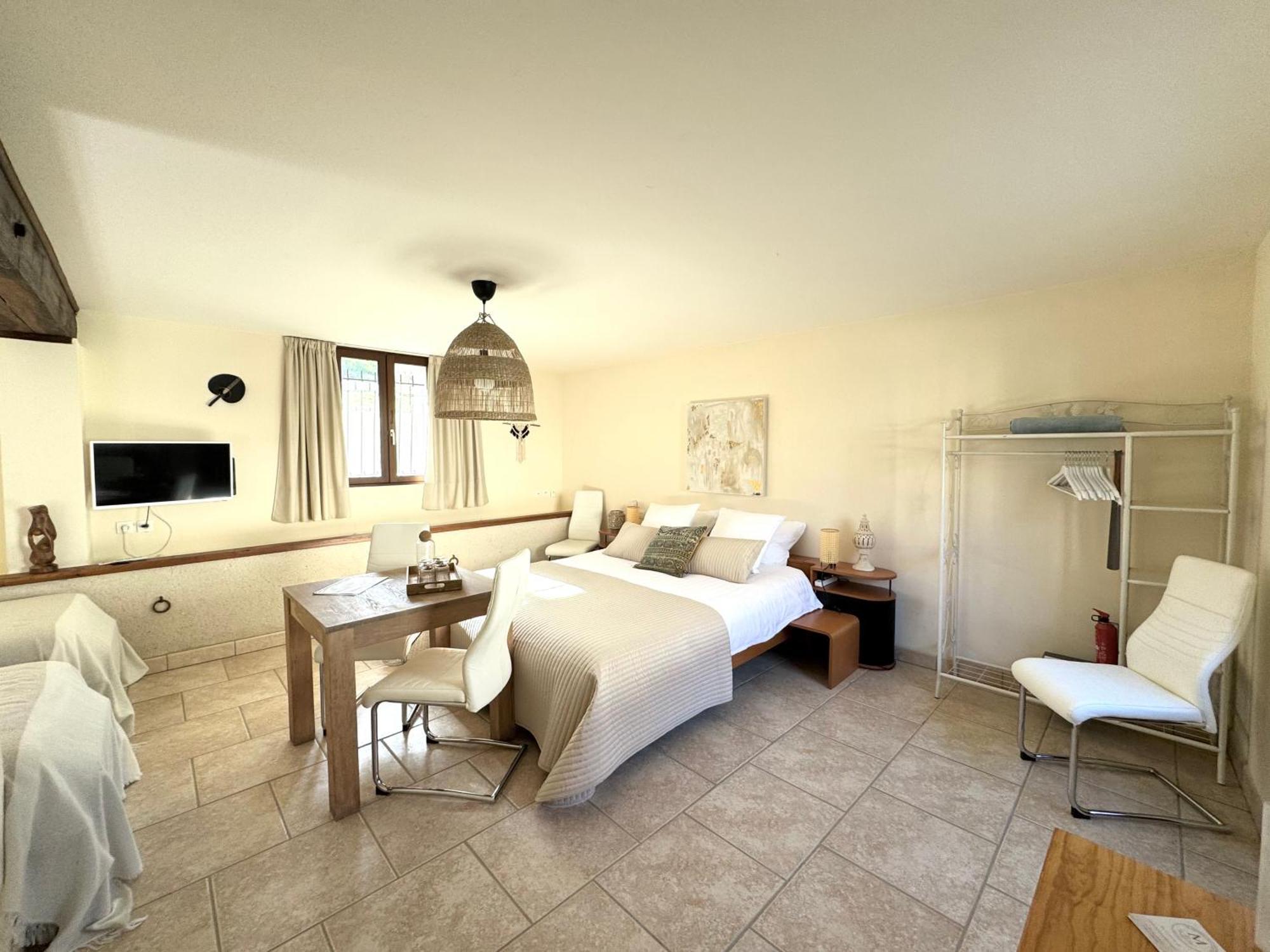 Le Moulin D Olivet Bed & Breakfast Orbigny Ngoại thất bức ảnh